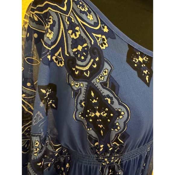 INC Blue Studded Print Batwing Sleeves Nylon Top Sz M - Picture 4 of 15